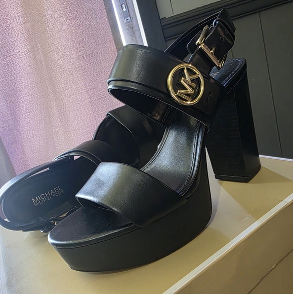 Michael Kors Black Platform Shoes Sleek Design - Picture 2 of 5